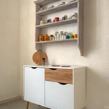 Casa A 2 Passi Dal Mare Con Patio Privato Nyaraló *