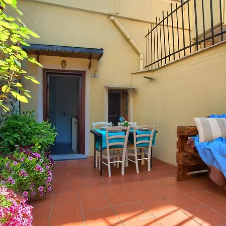 Casa A 2 Passi Dal Mare Con Patio Privato * Imperia