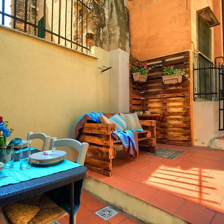 Casa A 2 Passi Dal Mare Con Patio Privato * Imperia