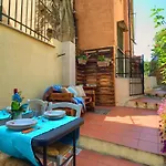 Nyaraló Casa A 2 Passi Dal Mare Con Patio Privato Imperia