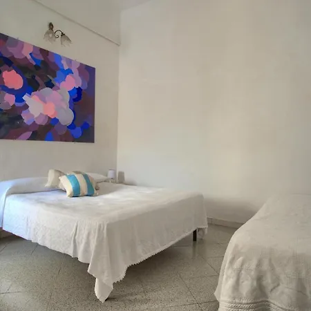Casa A 2 Passi Dal Mare Con Patio Privato 펜션 *