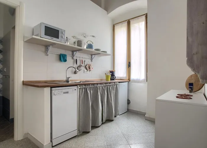 Semesterbostad Casa A 2 Passi Dal Mare Con Patio Privato