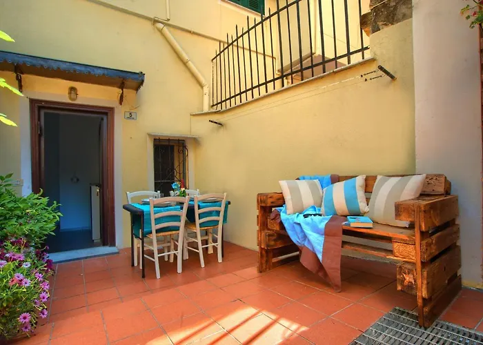 Casa A 2 Passi Dal Mare Con Patio Privato Σπίτι διακοπών *